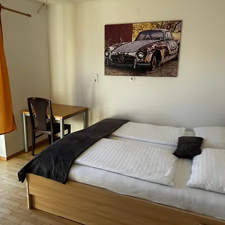 Bluebird Apartments بيت ضيافة لاتسخاش اوبر ديم اف