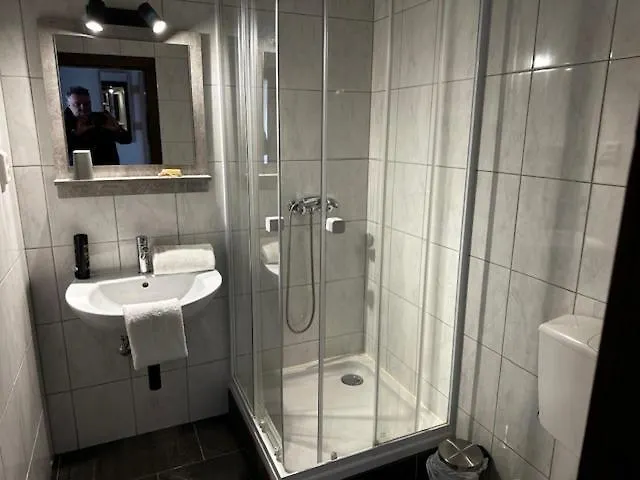 Bluebird Apartments بيت ضيافة لاتسخاش اوبر ديم اف